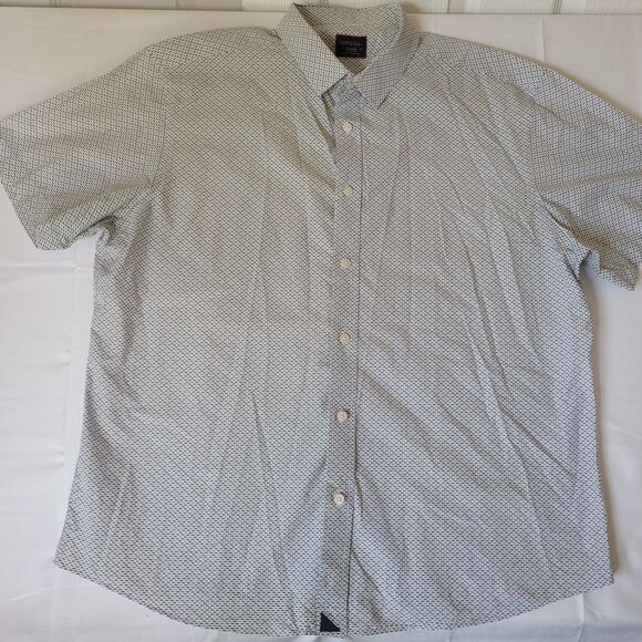 UNTUCKit Fish Print Shirt XL Blue White Cotton Short Sleeve Casual Button Up - Picture 1 of 9
